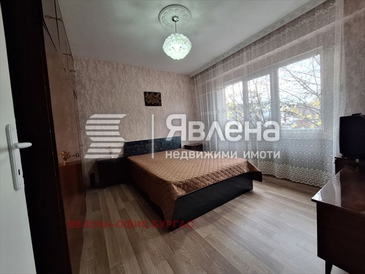 Дава под наем 2-СТАЕН, гр. Бургас, Изгрев, снимка 4 - Апартаменти - 53039072