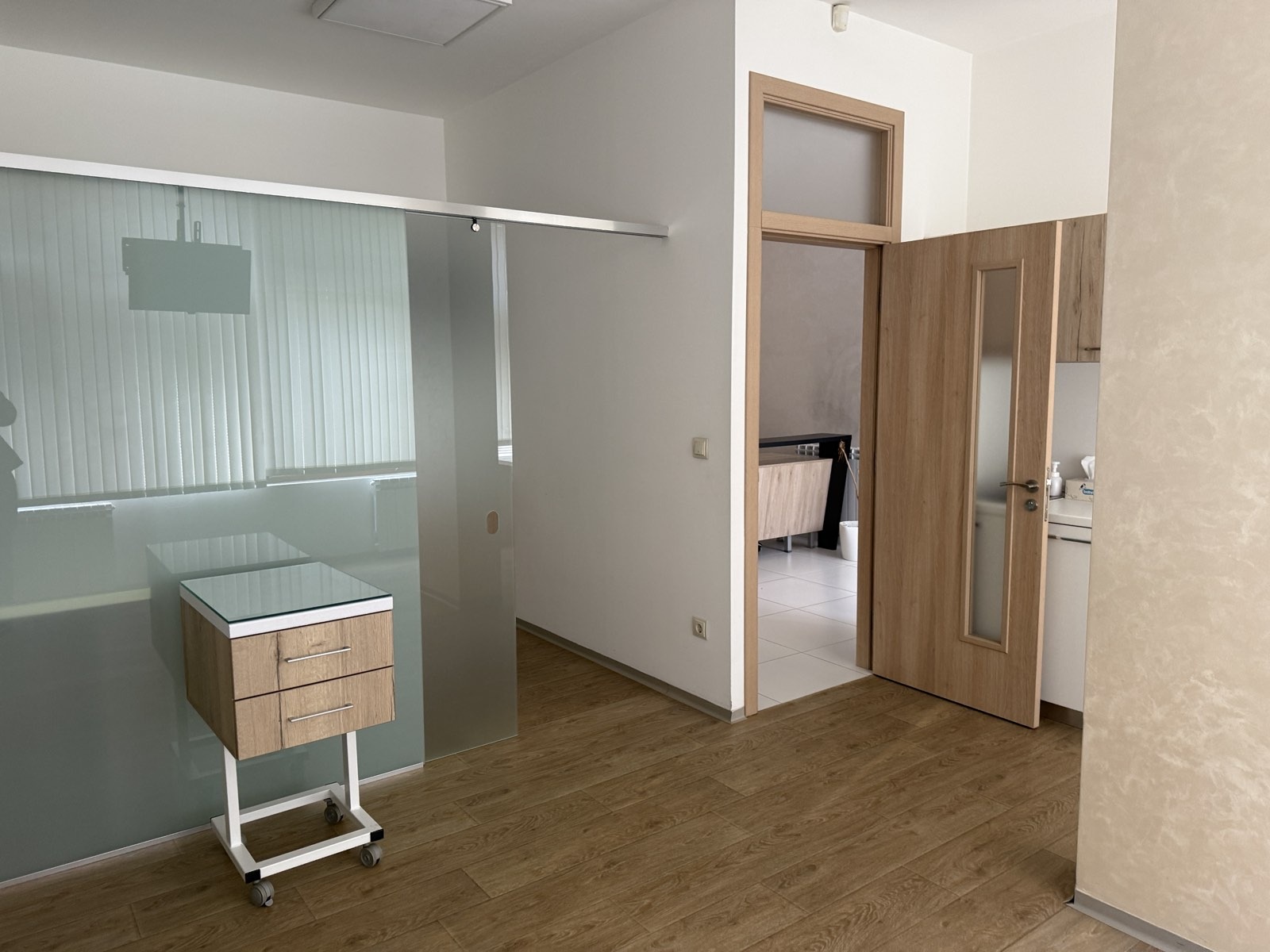 Дава под наем ОФИС, гр. София, Бъкстон, снимка 2 - Офиси - 54321756