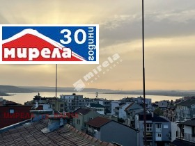 2-стаен град Варна, Погреби 8