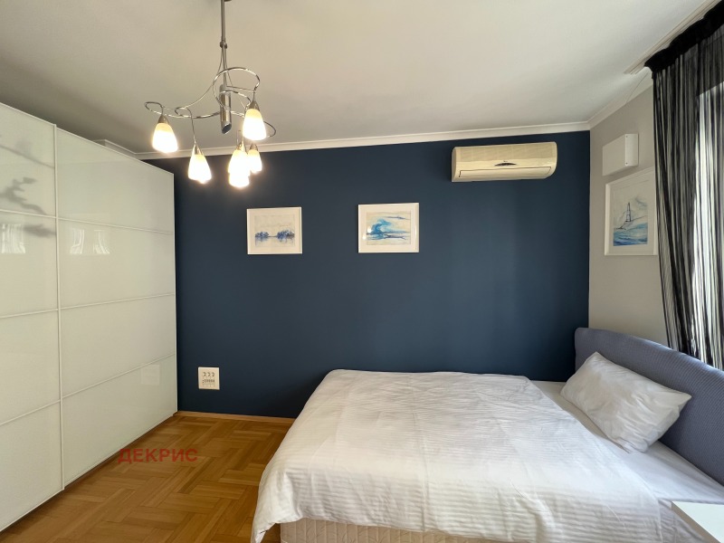 A louer  1 chambre Sofia , Ivan Vazov , 120 m² | 67519597