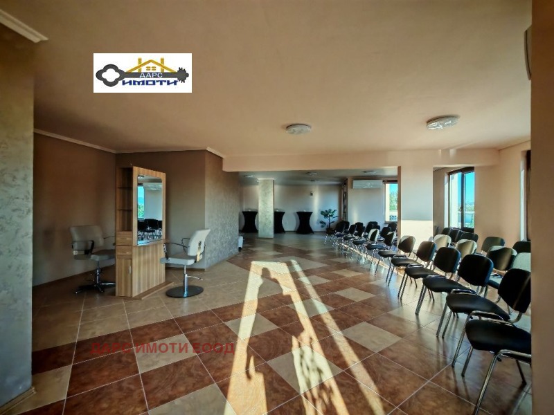 A louer  Bureau Plovdiv , Brezovsko chose , 229 m² | 98718874