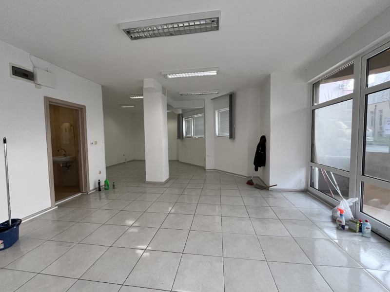 Дава под наем ОФИС, гр. Стара Загора, Била, снимка 2 - Офиси - 52651024