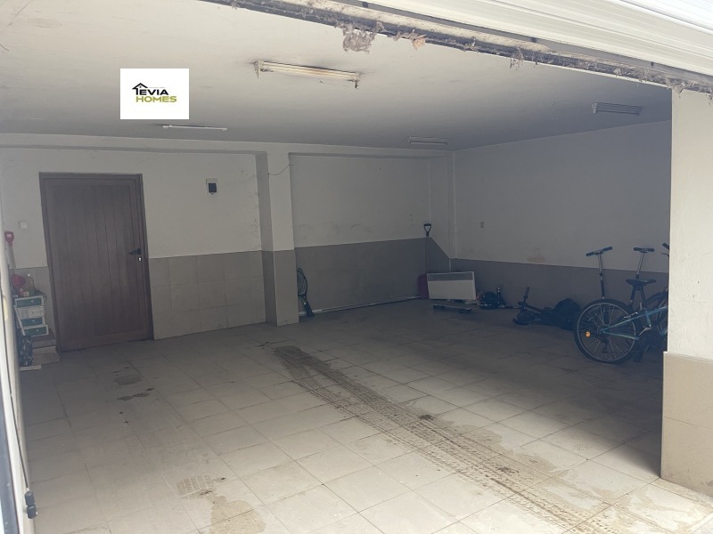 Дава под наем ГАРАЖ, ПАРКОМЯСТО, гр. Пловдив, Кючук Париж, снимка 2 - Гаражи и паркоместа - 52680000