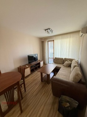 2 slaapkamers Mladezjki Chalm, Plovdiv 3