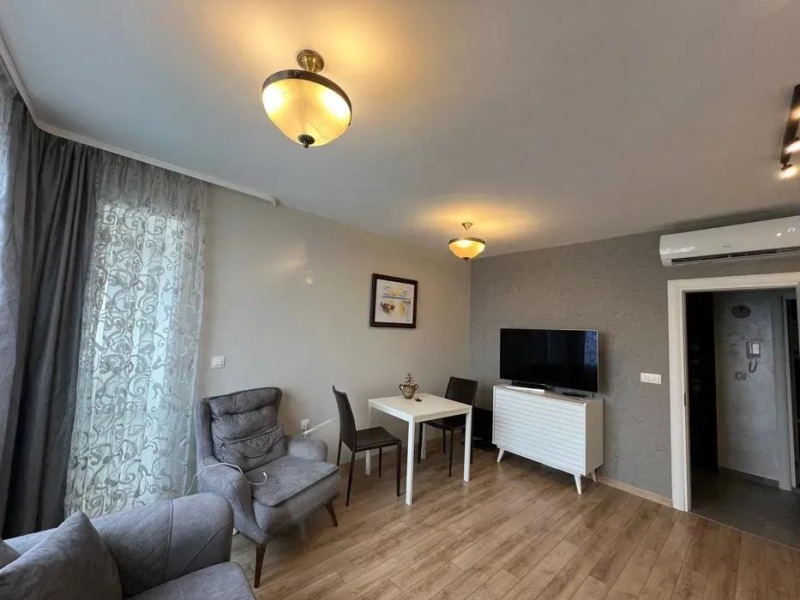 Дава под наем 2-СТАЕН, гр. Варна, Левски 1, снимка 3 - Апартаменти - 53283904