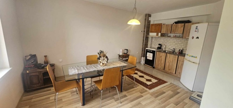 De inchiriat  2 dormitoare Cârdjali , Vâzrojdenți , 115 mp | 36029960