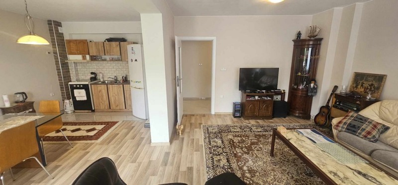 De inchiriat  2 dormitoare Cârdjali , Vâzrojdenți , 115 mp | 36029960 - imagine [5]