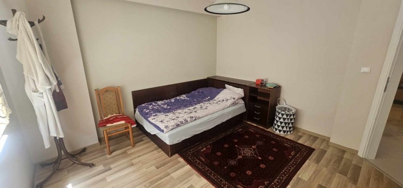 De inchiriat  2 dormitoare Cârdjali , Vâzrojdenți , 115 mp | 36029960 - imagine [8]