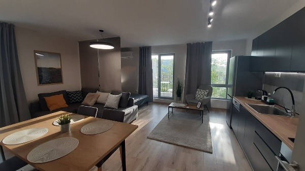 Дава под нем  2-стаен, град Пловдив, Тракия •  650 EUR • ID 30277606 — holmes.bg - [1] 