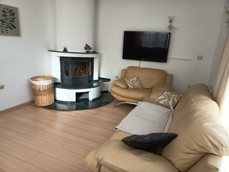 Дава под наем 3-СТАЕН, гр. Благоевград, Широк център, снимка 2 - Апартаменти - 52202869