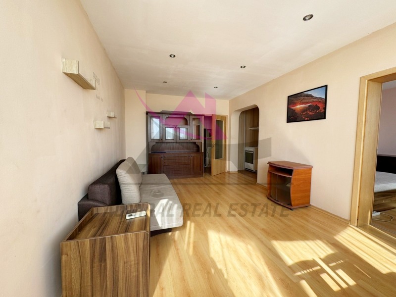 Zu vermieten  1 Schlafzimmer Warna , Zweten kwartal , 64 qm | 48744759 - Bild [2]