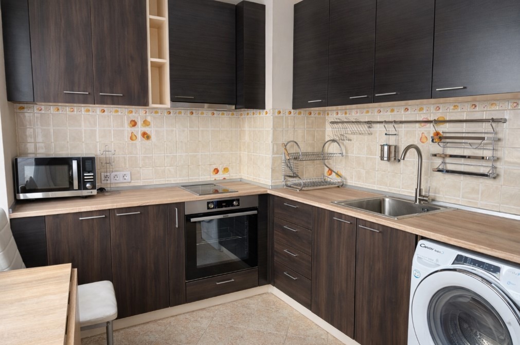 Дава под наем 2-СТАЕН, гр. София, Света Троица, снимка 4 - Апартаменти - 54036224