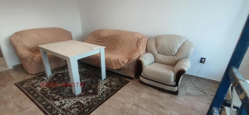 Под наем 4-СТАЕН, град Пловдив, Каменица 1 • 450 € / 880.12 лв. • 14223400 1