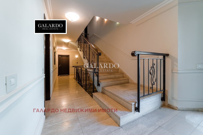 Дава под наем 4-СТАЕН, гр. София, Лозенец, снимка 12 - Апартаменти - 53366691