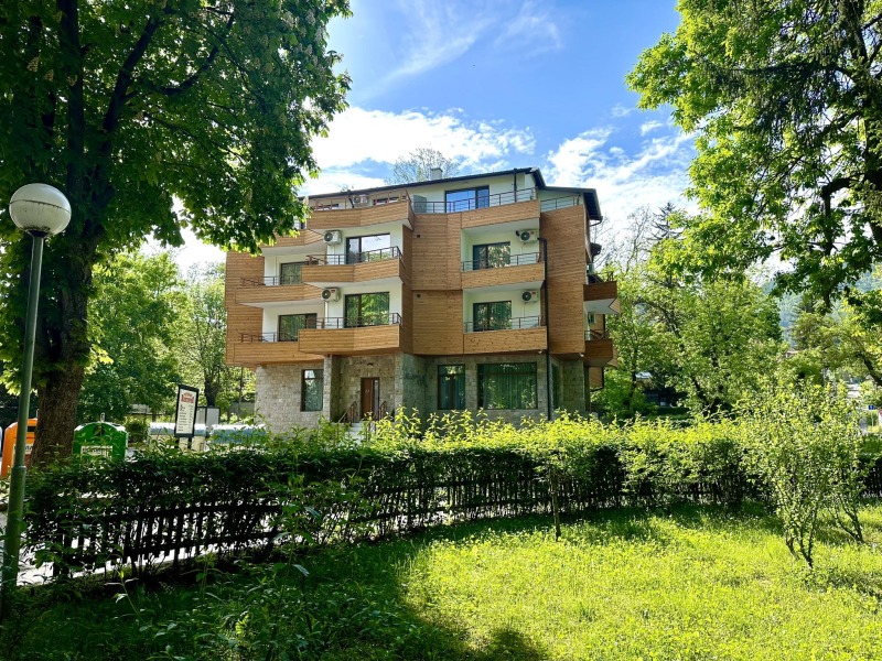 Дава под Наем МНОГОСТАЕН в област Пазарджик, гр. Велинград - 250 кв.м / 250 € » 488.96 лв., МЕТАЛИКА СТРОЙ ЕООД