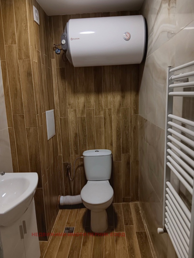 A louer  2 chambres Pernik , Tsentar , 125 m² | 69445167 - image [8]