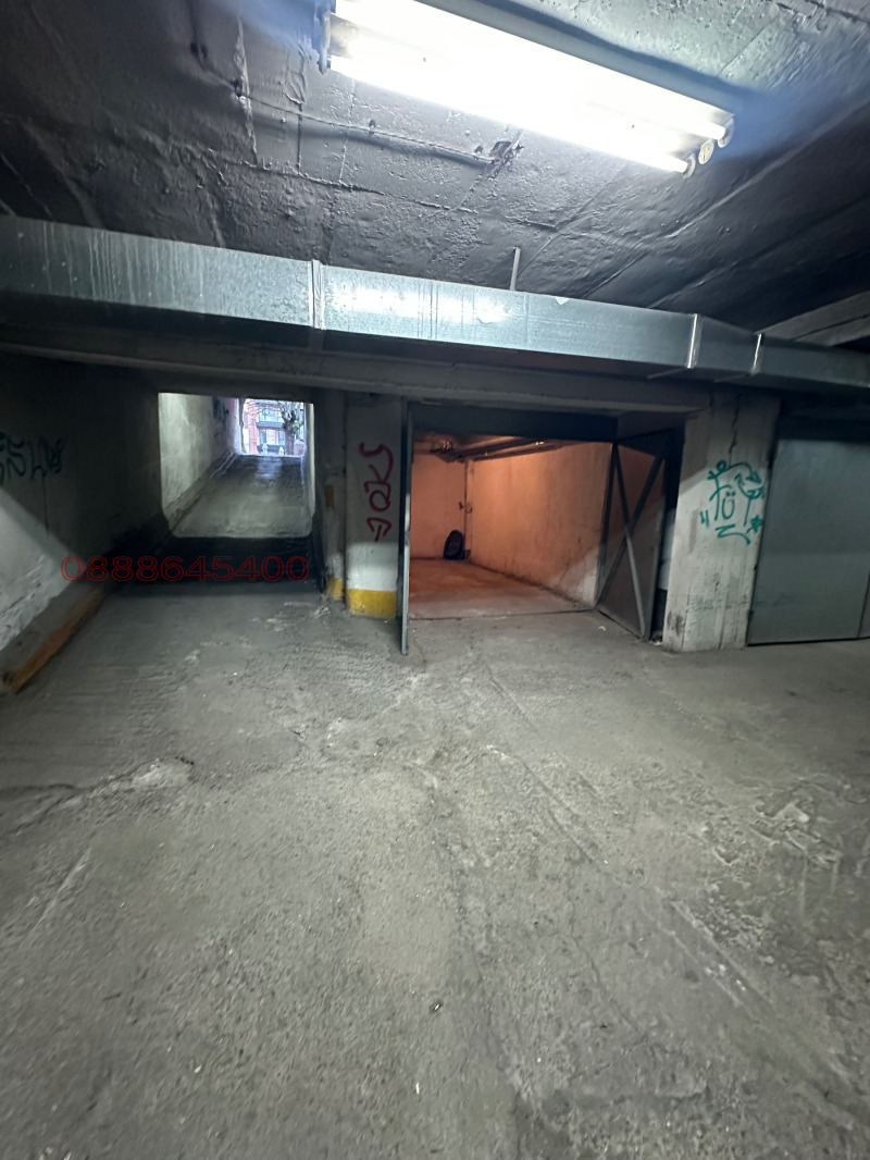 Дава под наем ГАРАЖ, ПАРКОМЯСТО, гр. София, Оборище, снимка 3 - Гаражи и паркоместа - 52783978