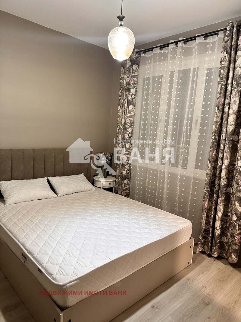 Дава под наем ЕТАЖ ОТ КЪЩА, гр. Карлово, област Пловдив, снимка 8 - Етаж от къща - 53111845