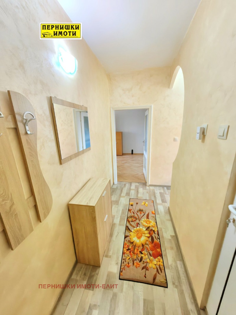 Издаје се  1 спаваћа соба Перник , Изток , 65 м2 | 32451911 - слика [6]
