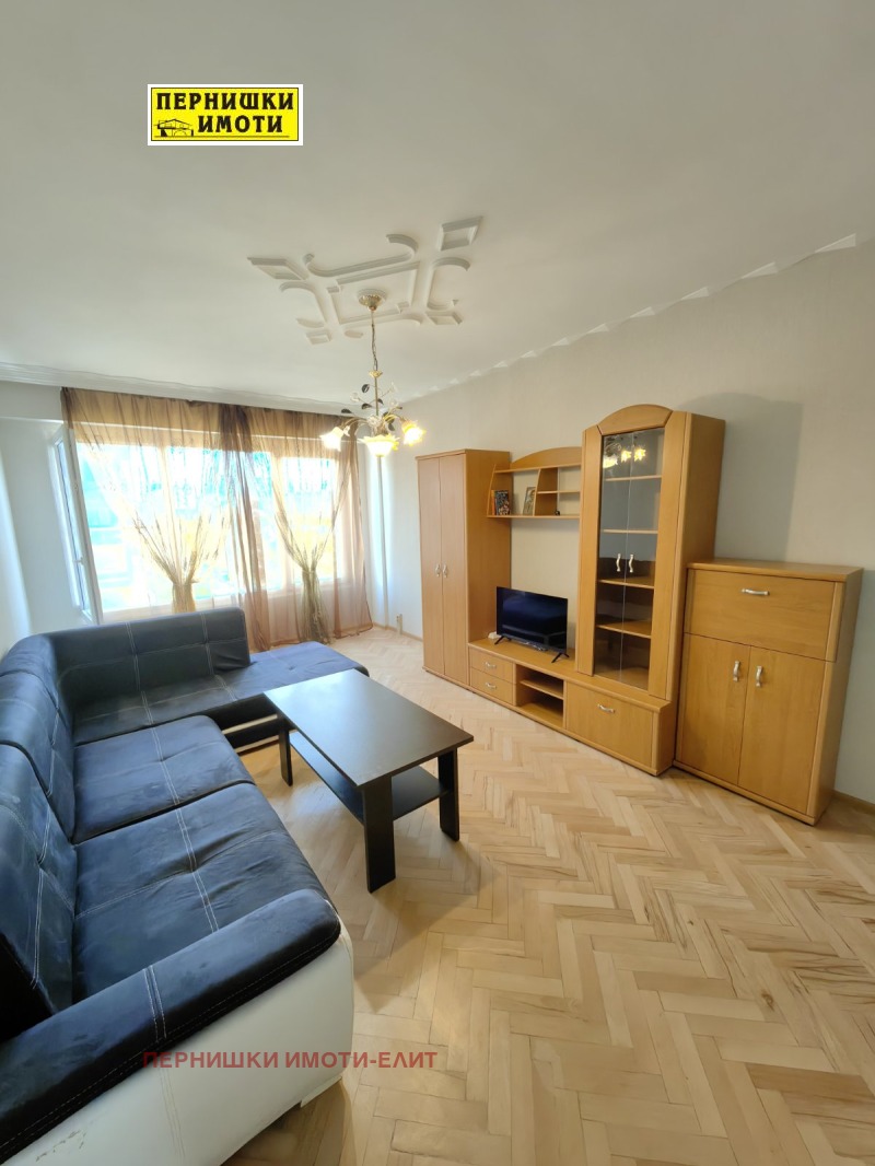 Издаје се  1 спаваћа соба Перник , Изток , 65 м2 | 32451911 - слика [5]