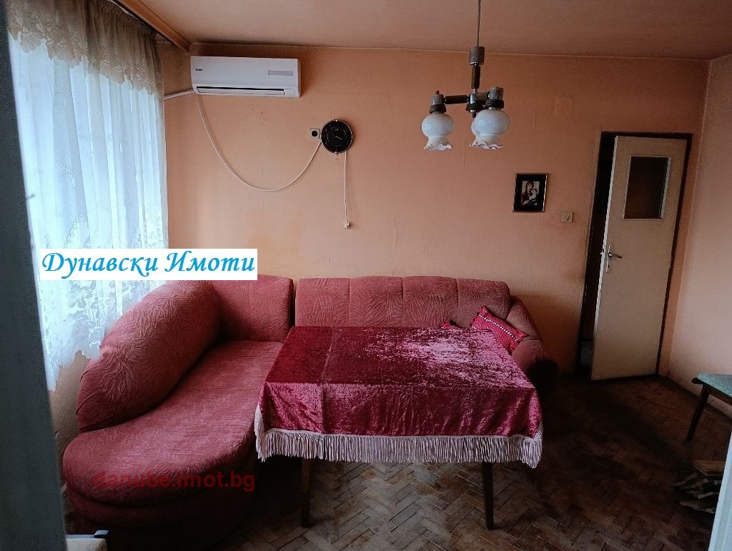 Дава под наем 4-СТАЕН, гр. Русе, Хъшове