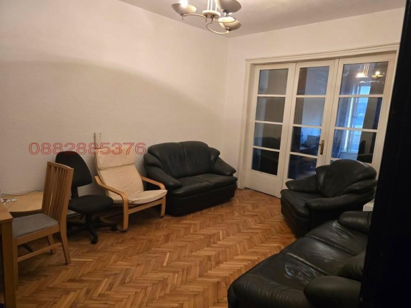 Дава под Наем 4-СТАЕН в град София, Център - 100 кв.м / 950 € » 1 858.04 лв.