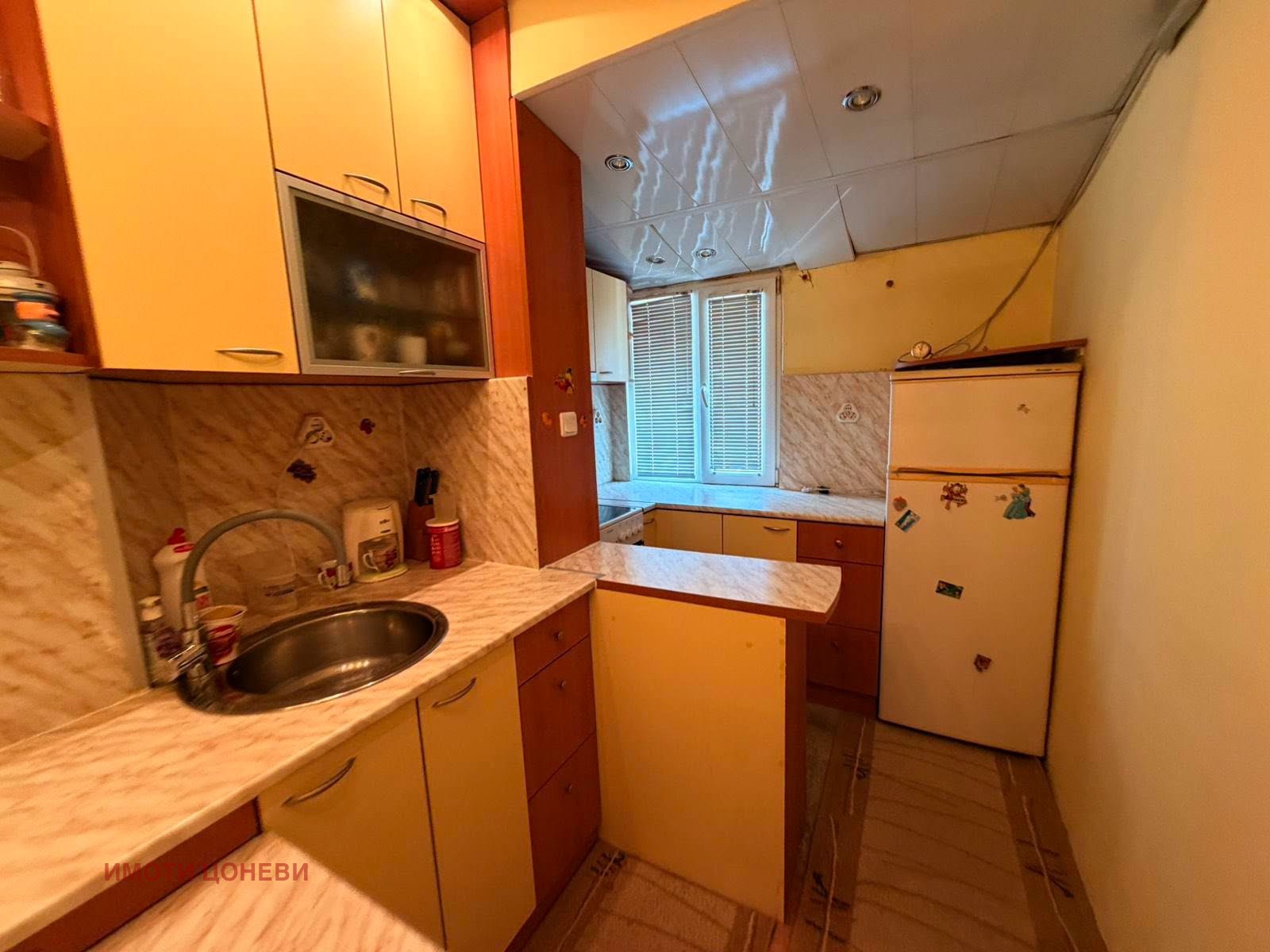 Дава под наем 3-СТАЕН, гр. Стара Загора, Център