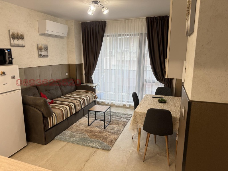 K pronájmu  1 ložnice Varna , Centar , 55 m2 | 65693865 - obraz [4]