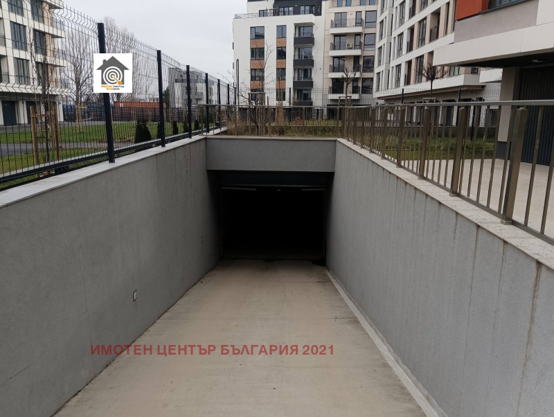 Дава под наем ГАРАЖ, ПАРКОМЯСТО, гр. София, Малинова долина, снимка 2 - Гаражи и паркоместа - 53270887