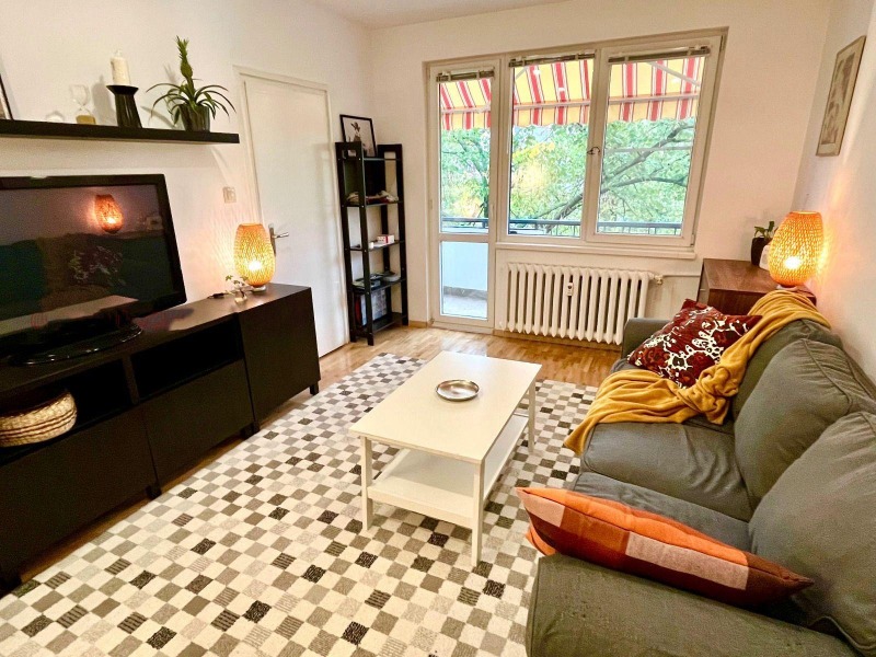 A louer  1 chambre Sofia , Iztok , 55 m² | 91829680