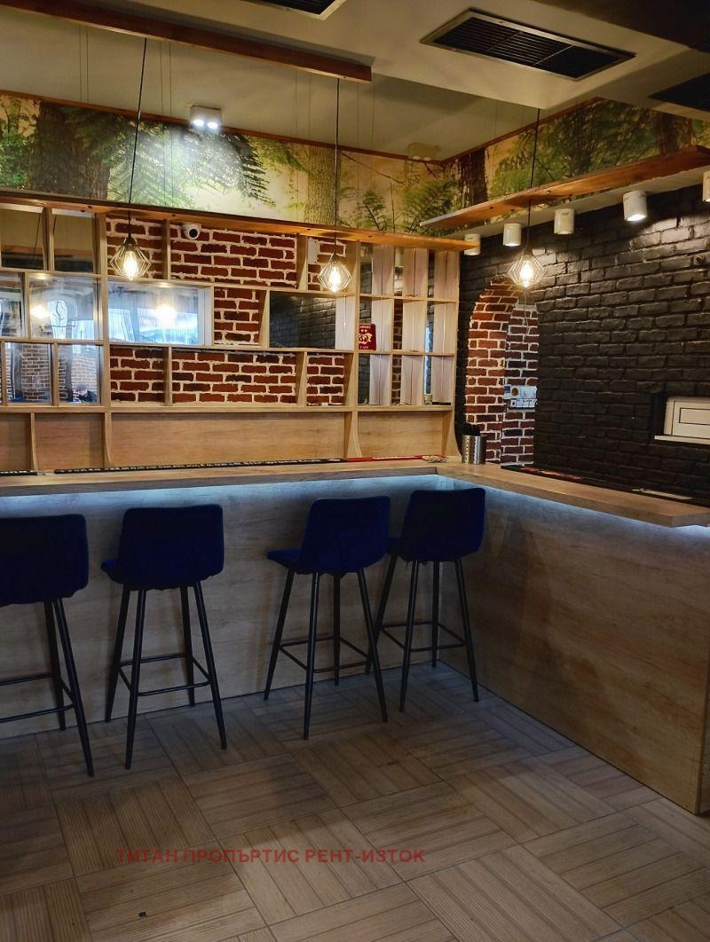 Дава под наем ЗАВЕДЕНИЕ, гр. Бургас, Лазур, снимка 2 - Заведения - 53769206