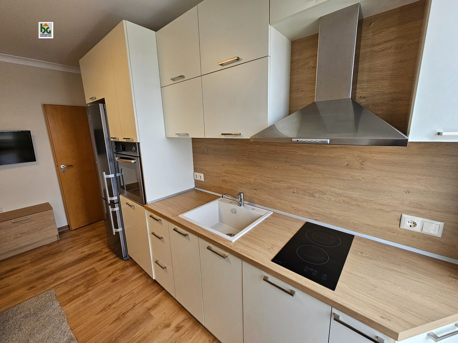 Дава под наем 2-СТАЕН, гр. Варна, Левски 1