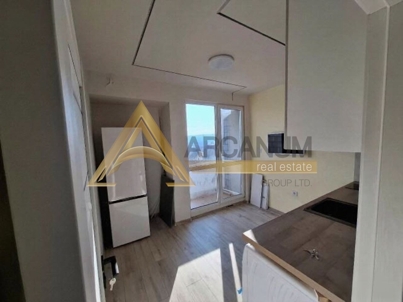 Дава под наем 2-СТАЕН, гр. Варна, Бизнес хотел, снимка 2 - Апартаменти - 53720733