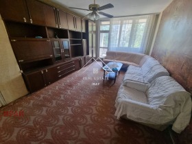 3+ camere da letto Tri chuchura - tsentar, Stara Zagora 2