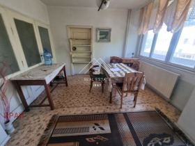 3+ camere da letto Tri chuchura - tsentar, Stara Zagora 4