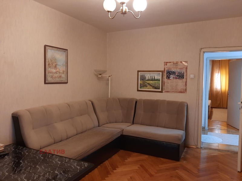 En renta  1 dormitorio Ruse , Tsentar , 79 metros cuadrados | 50279177 - imagen [6]