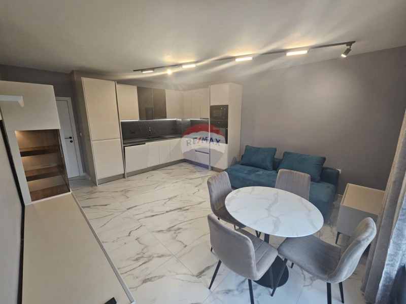 Дава под наем 2-СТАЕН, гр. Варна, Изгрев, снимка 2 - Апартаменти - 53466015