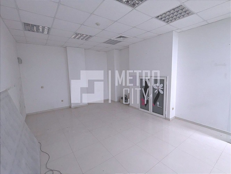 Da affittare  Negozio Sofia , Mladost 3 , 40 mq | 34295772 - Immagine [3]