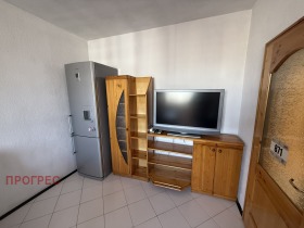 1 chambre Hristo Smirnenski, Plovdiv 10