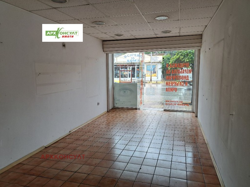 Vuokrattavana  Myymälä Sofia , Nadežda 2 , 28 neliömetriä | 14395010 - kuva [2]