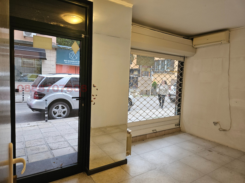 Дава под наем МАГАЗИН, гр. София, Център, снимка 4 - Магазини - 52639672