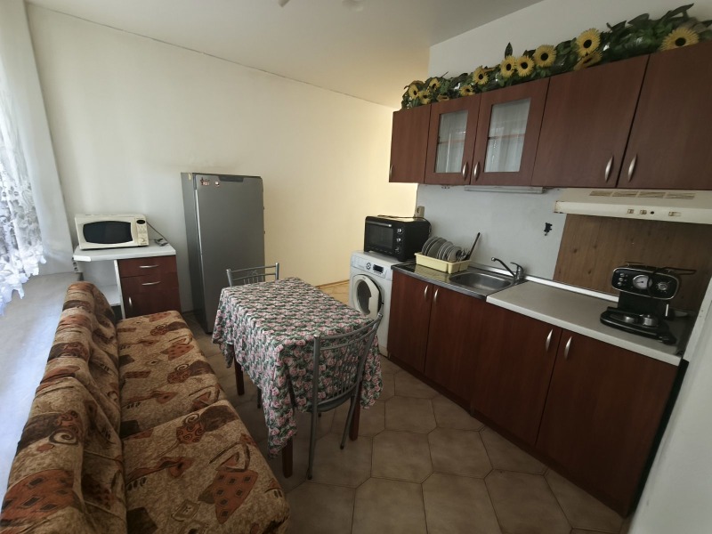 Дава под наем 2-СТАЕН, гр. Варна, ВИНС-Червен площад, снимка 4 - Апартаменти - 53557709