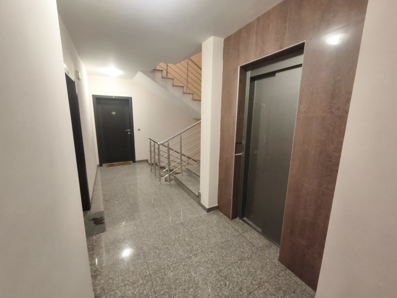 Дава под наем 2-СТАЕН, гр. Варна, ВИНС-Червен площад, снимка 3 - Апартаменти - 53557709