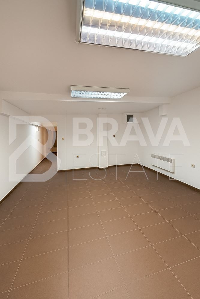 Дава под наем  Офис град Пловдив , Център , 222 кв.м | 71287862 - изображение [7]