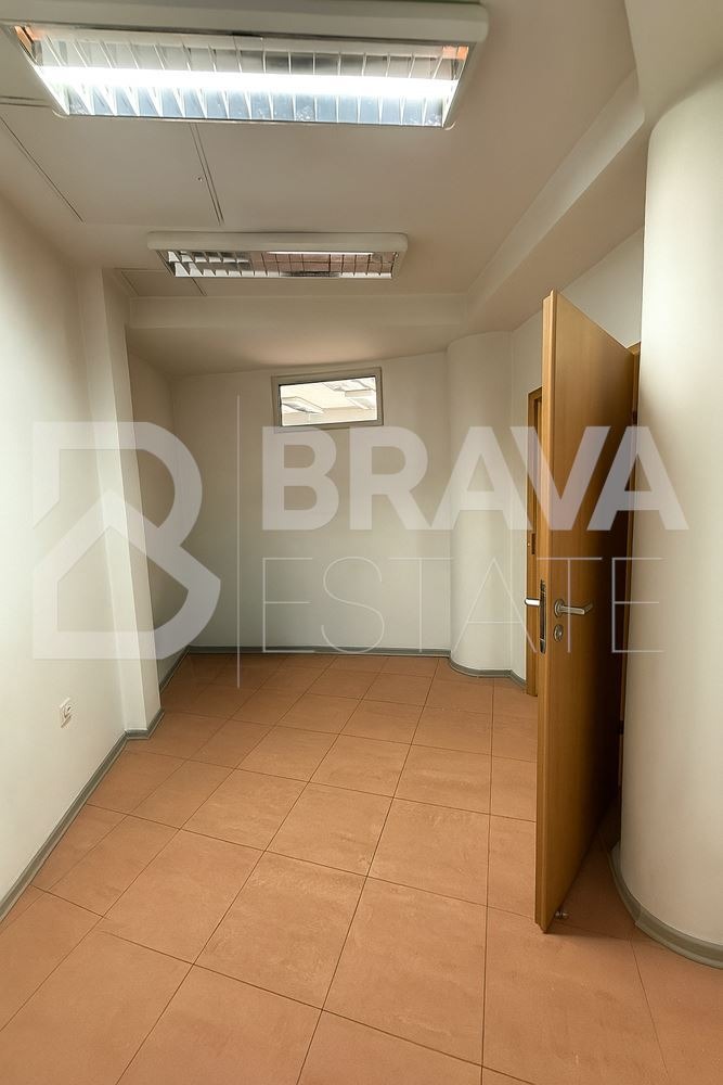 Дава под наем  Офис град Пловдив , Център , 222 кв.м | 71287862 - изображение [6]