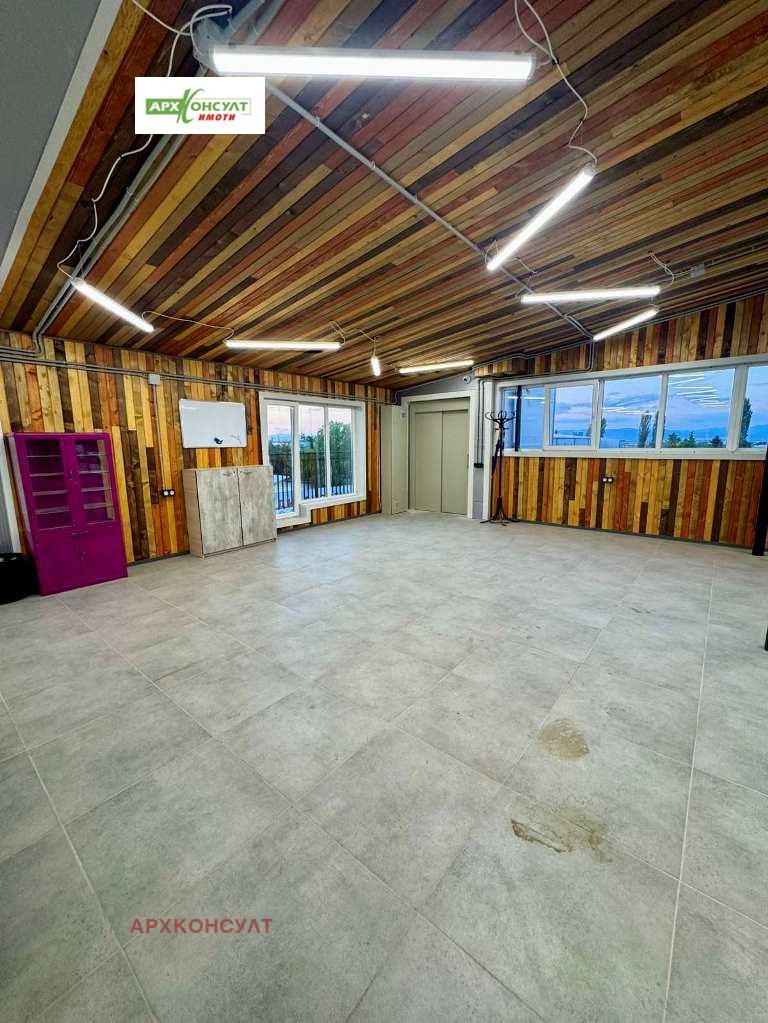 Προς ενοικίαση  Αποθήκευση Σοφηια , Ρεπυβληκα , 210 τ.μ | 42427980