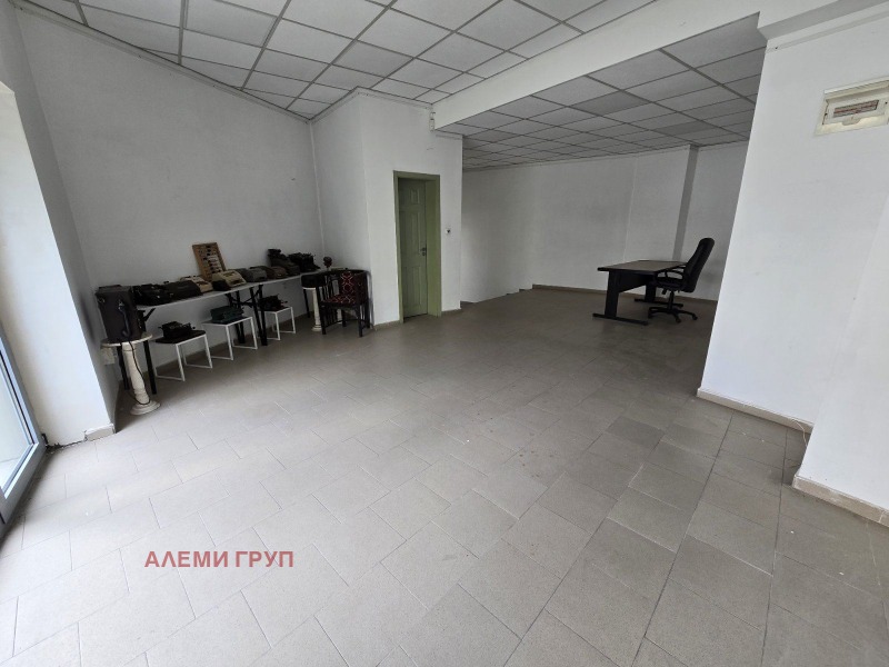 Da affittare  Negozio Varna , GP Gara , 65 mq | 36040405 - Immagine [7]