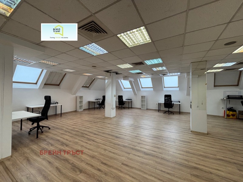 Para alugar  Escritório Sofia , Zona B-18 , 230 m² | 43908999