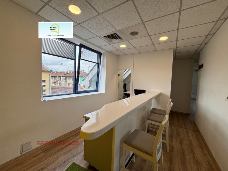 Para alugar  Escritório Sofia , Zona B-18 , 230 m² | 43908999 - imagem [15]
