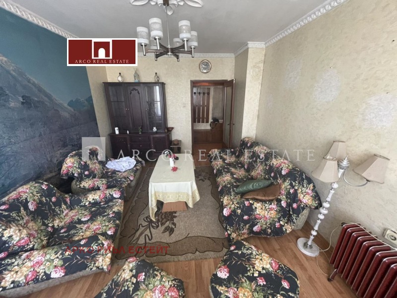 Kiadó  2 hálószobás Sofia , Banisora , 92 négyzetméter | 16190493
